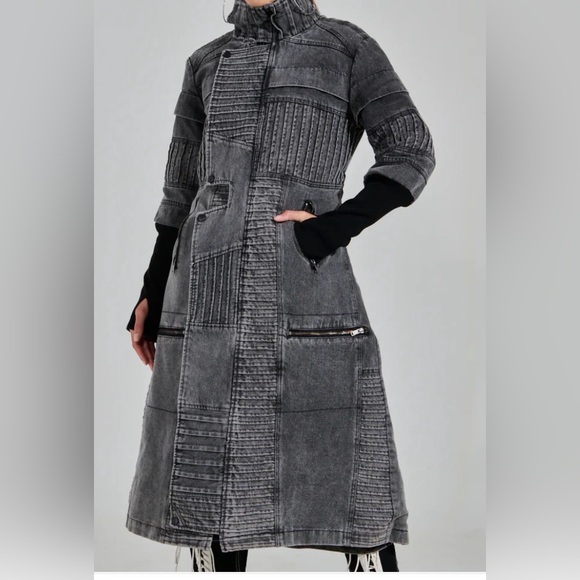 Stylish Gray Quilted Long Coat XL - Picture 1 of 3